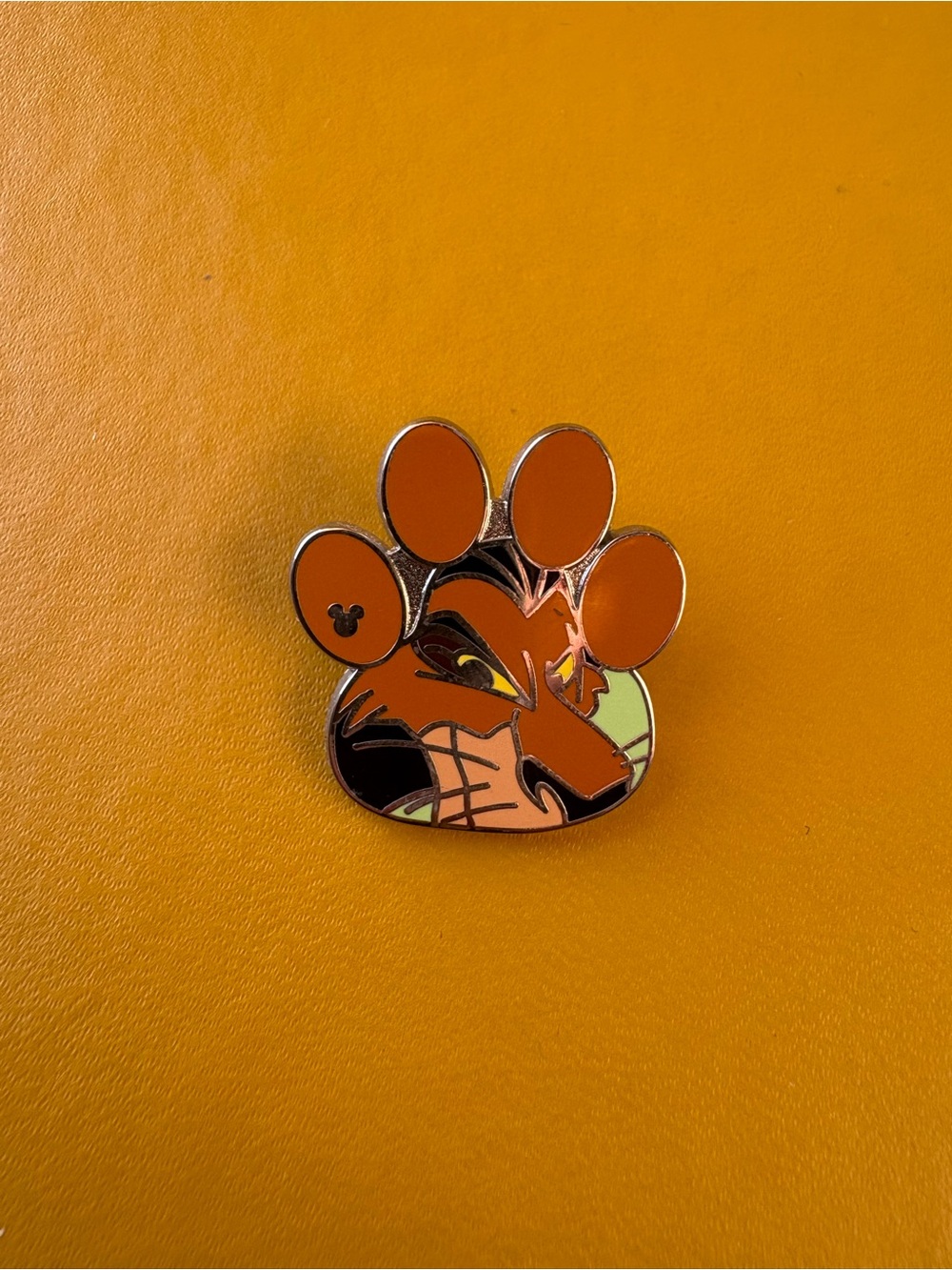 Disney Scar Paw Pin Hidden Micky Collectors Pin